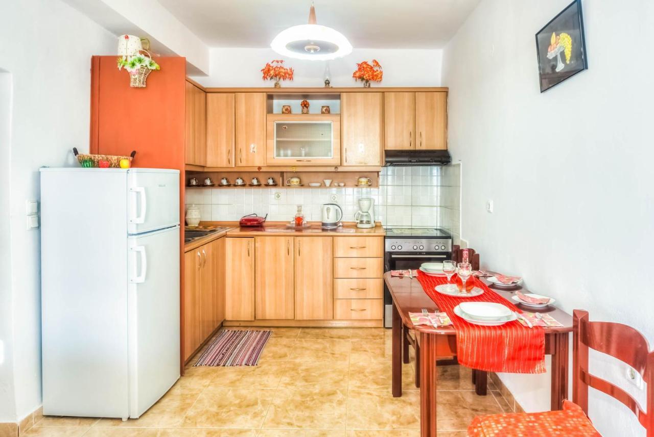 Elena Beach Apartment Mesongi Exterior photo