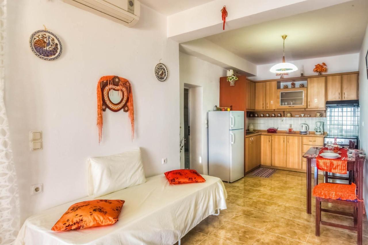 Elena Beach Apartment Mesongi Exterior photo